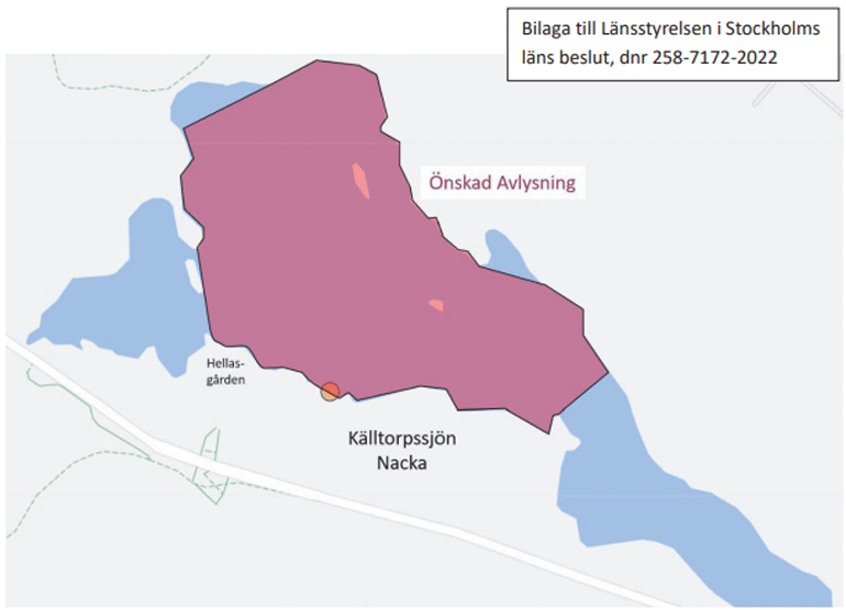 Kartbild som är bilaga till Länsstyrelsen i Stockholms läns föreskrifter om avstängning av vattenområde i Källtorpssjön med anledning av simtävling i Nacka kommun.